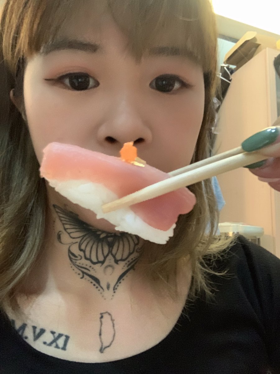 grgnfthr's tweet photo. 累累的一天…
有哥哥的愛心晚餐好開心❤️
#台中 #收費 #約 #一中 #刺青女子 #美尻 #美腿 https://t.co/dv88SU60sv