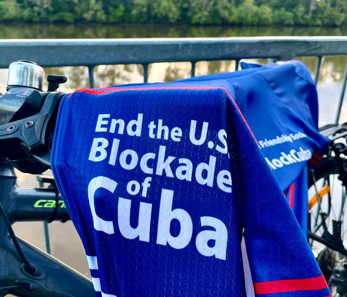 <a href="/AsiaPacificCuba/">AsiaPacificSolidarity🇨🇺</a> <a href="/lachy27/">Lachlan Hurse</a> <a href="/SueJFences/">Sue Monk</a> We greatly appreciate this message of the promoters of the recent solidarity Campaign #Aus2CubaWithLove🇨🇺🇦🇺
It's a tremendous honor to have friends like them
#SolidarityCuba
#CubaPorLaPaz