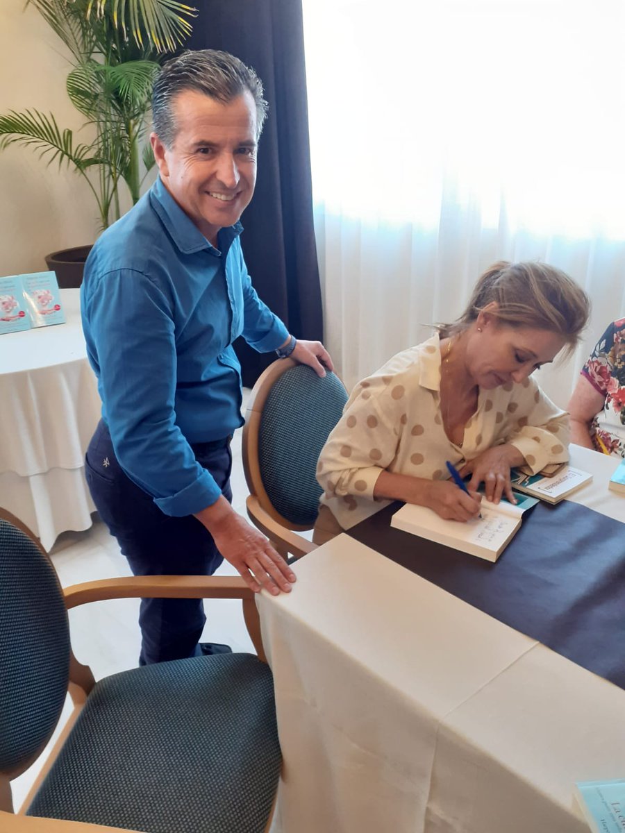 Ha sido un honor haber tenido la oportunidad de conocer a <a href="/TeresaViejo/">Teresa Viejo 🖤</a> . Gracias por compartir tu manera de comunicar y el enorme conocimiento que atesoras. Espero volver a verte pronto por Fórum.