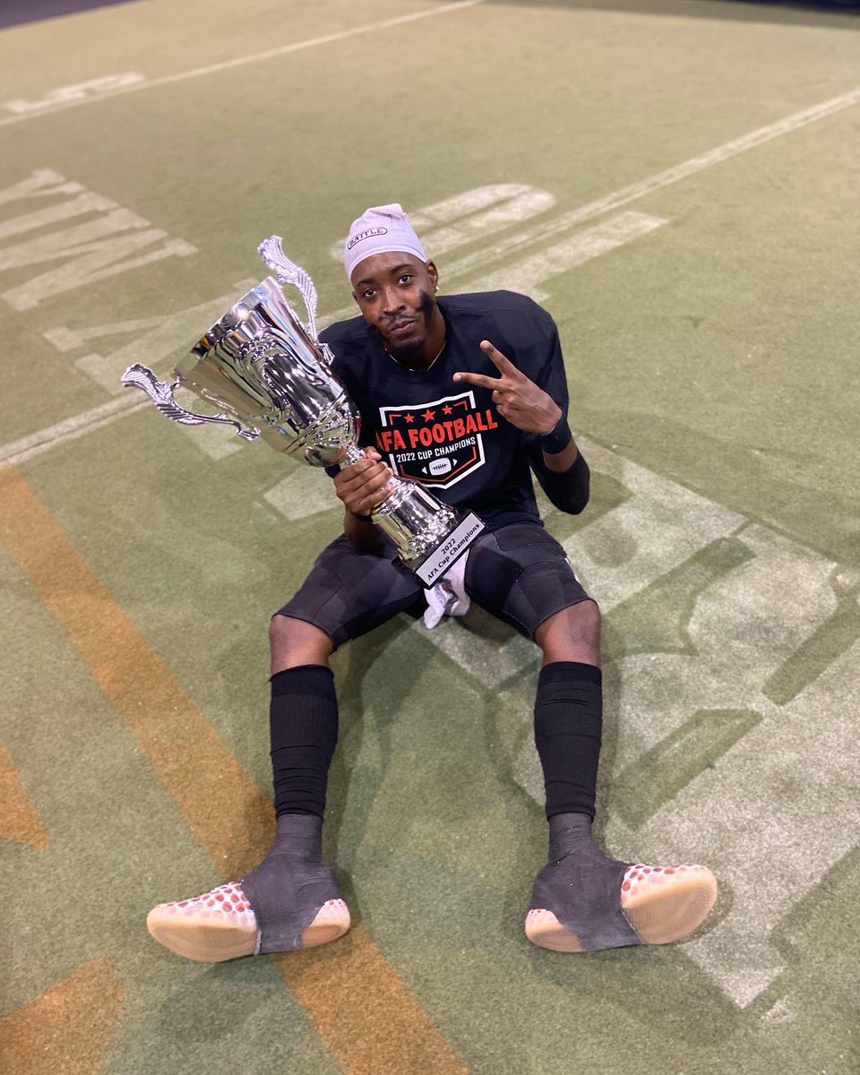 KobeM_17's tweet image. Man…I wish this feeling on all my people…imma champion all glory to you God 💍🖤