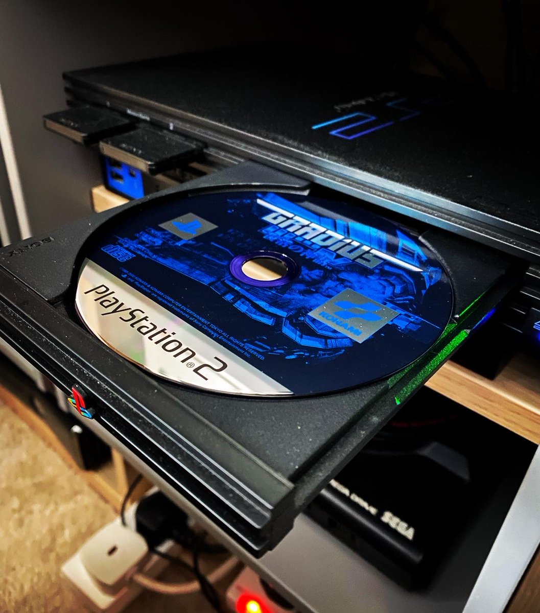 NineInchNeil's tweet image. Sunday essential #playstation2 #gradius