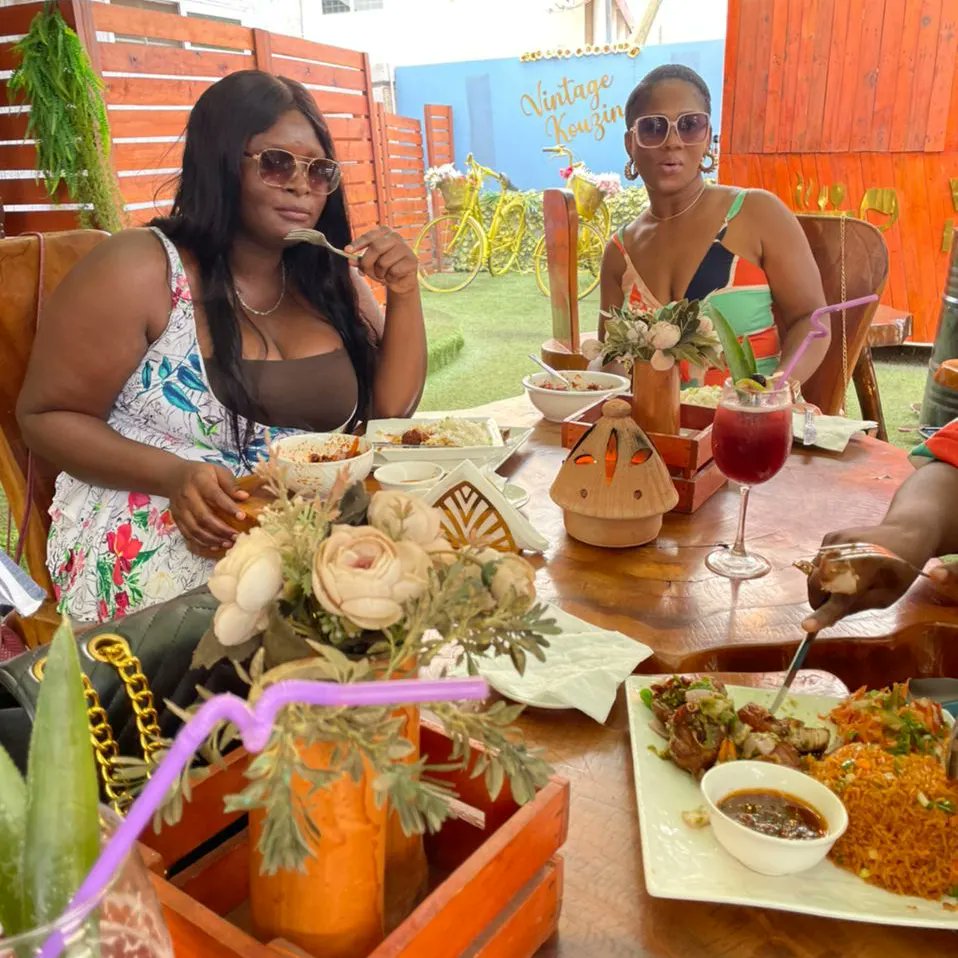vintage_kouzin's tweet photo. What's up GH.... ??? Its still the #EidMubarak mood
You wanna do some ladies all drip hangout??? Or its the Gents night ๐?
Anyway you want it biaaa @vintage_kouzina is your sure bet place to be this evening. Great Food, Drinks ๐ธ, Cocktails ๐ธ, Good Music and Vibez
#eidmubarak https://t.co/n2bO1Rq4DV
