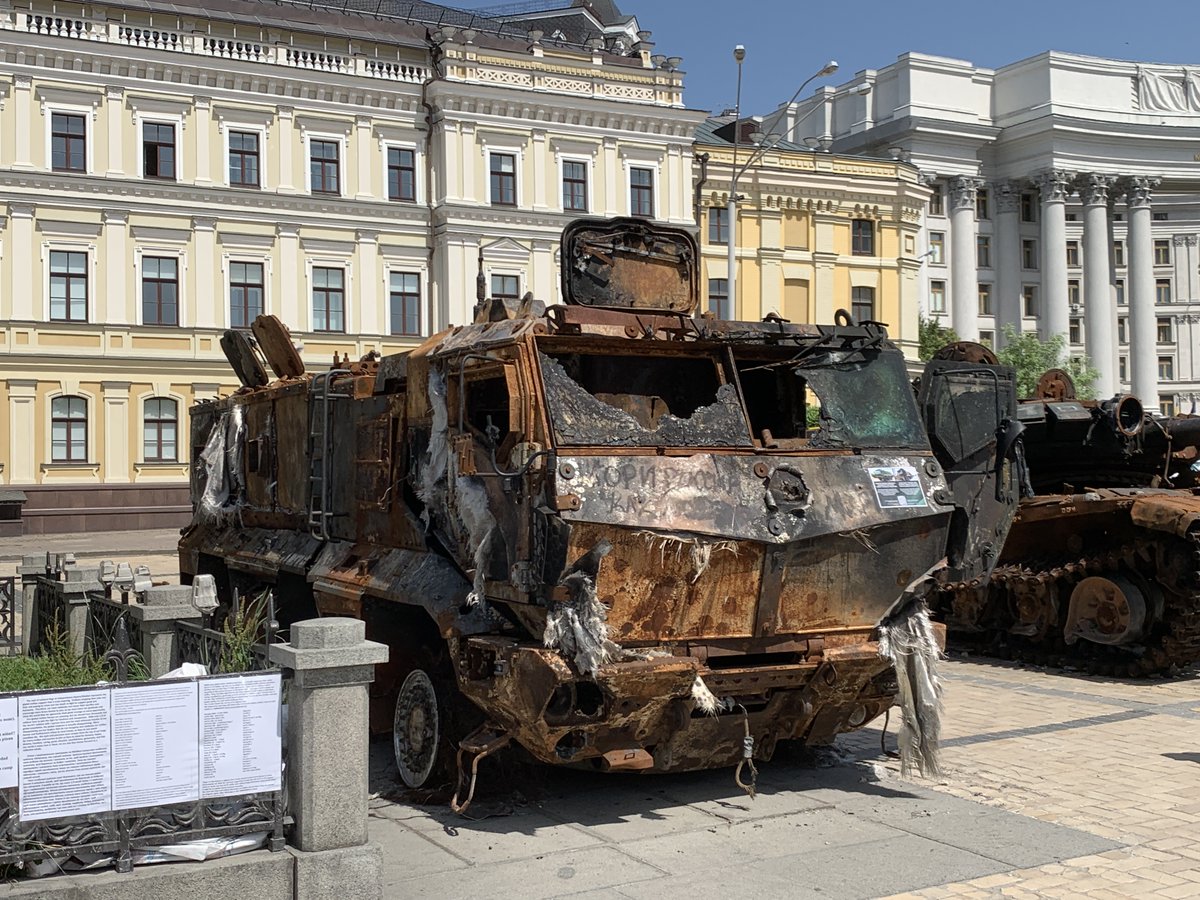 Не такого парада они ждали Не такого парада они ждали Украина и ее история,Фото,Война с пидрами
