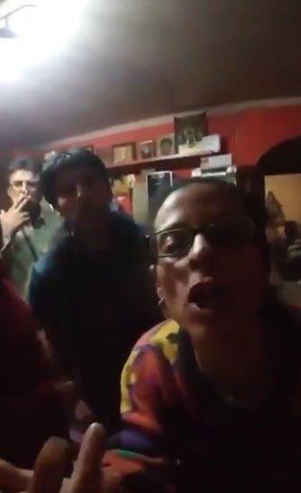 oscars126's tweet photo. @_anapastor_ Este es primo de los del famoso vídeo de “chacha tú eres muerta” ¿no? Hay mil formas cordiales de expresar un desacuerdo, con no ver vuestro programa ya bastaba. https://t.co/hFi8x8lW2k