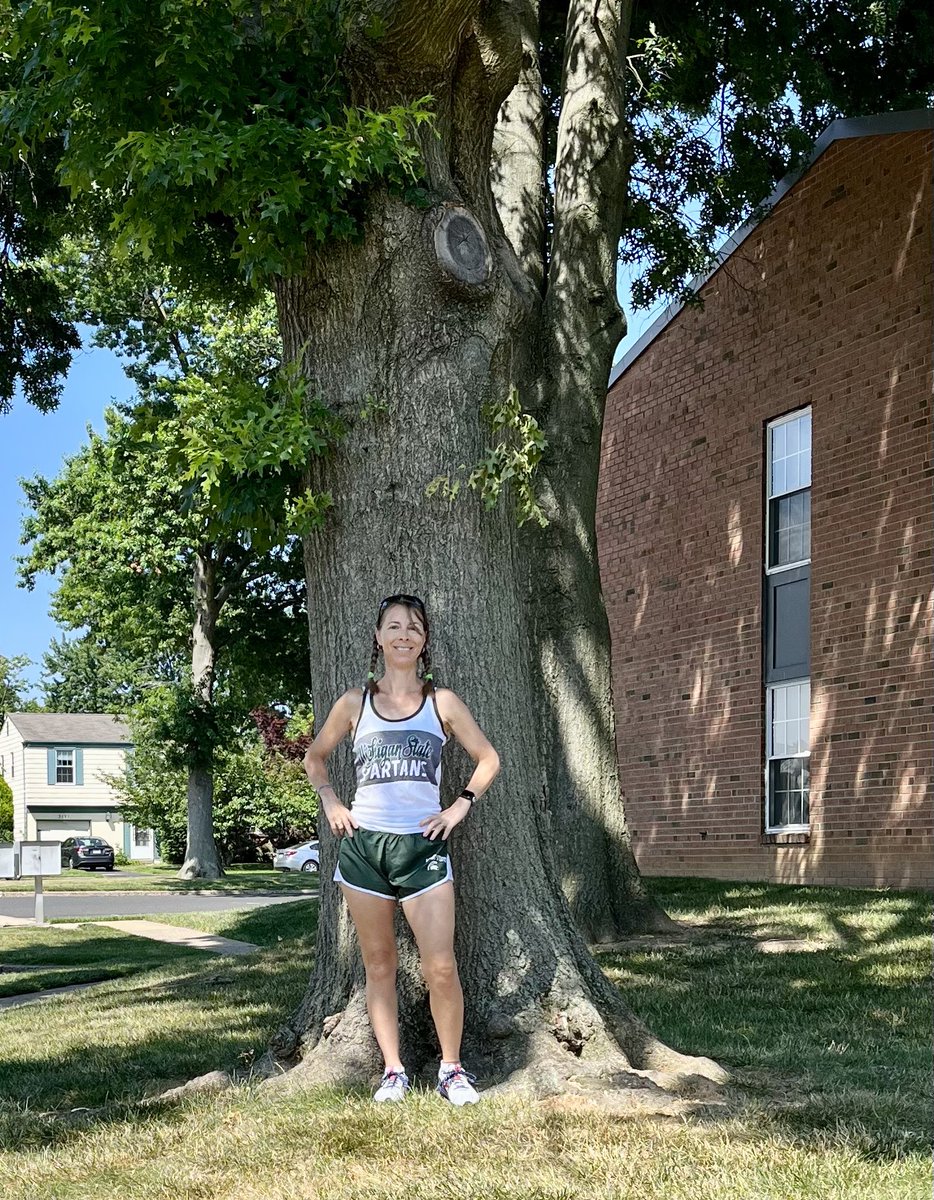 Readingmom201's tweet photo. Super excited to be able to run in the Virtual BIG10K from Pennsylvania today.  I can’t wait to be able to run in person back in Chicago with my family again soon, but until then - still glad to have such a beautiful day for a virtual run! Go Green! Go White! #BTNBIG10K https://t.co/KsozVyq3ED