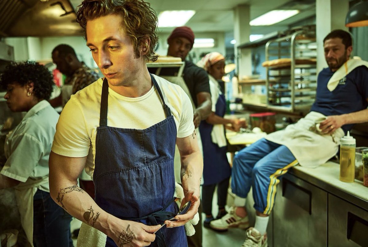 J.Lynn Lyons tweet media