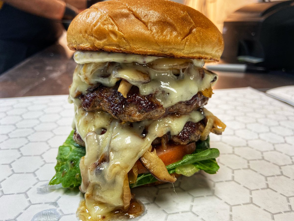 djkochi's tweet photo. Hangry Burger Springfield 
6699 Frontier Drive 
Suite G
Springfield VA 22150
Order online at 
https://t.co/TElhtKBN8d
Or call
571-371-8477 https://t.co/46QXTOkmTw