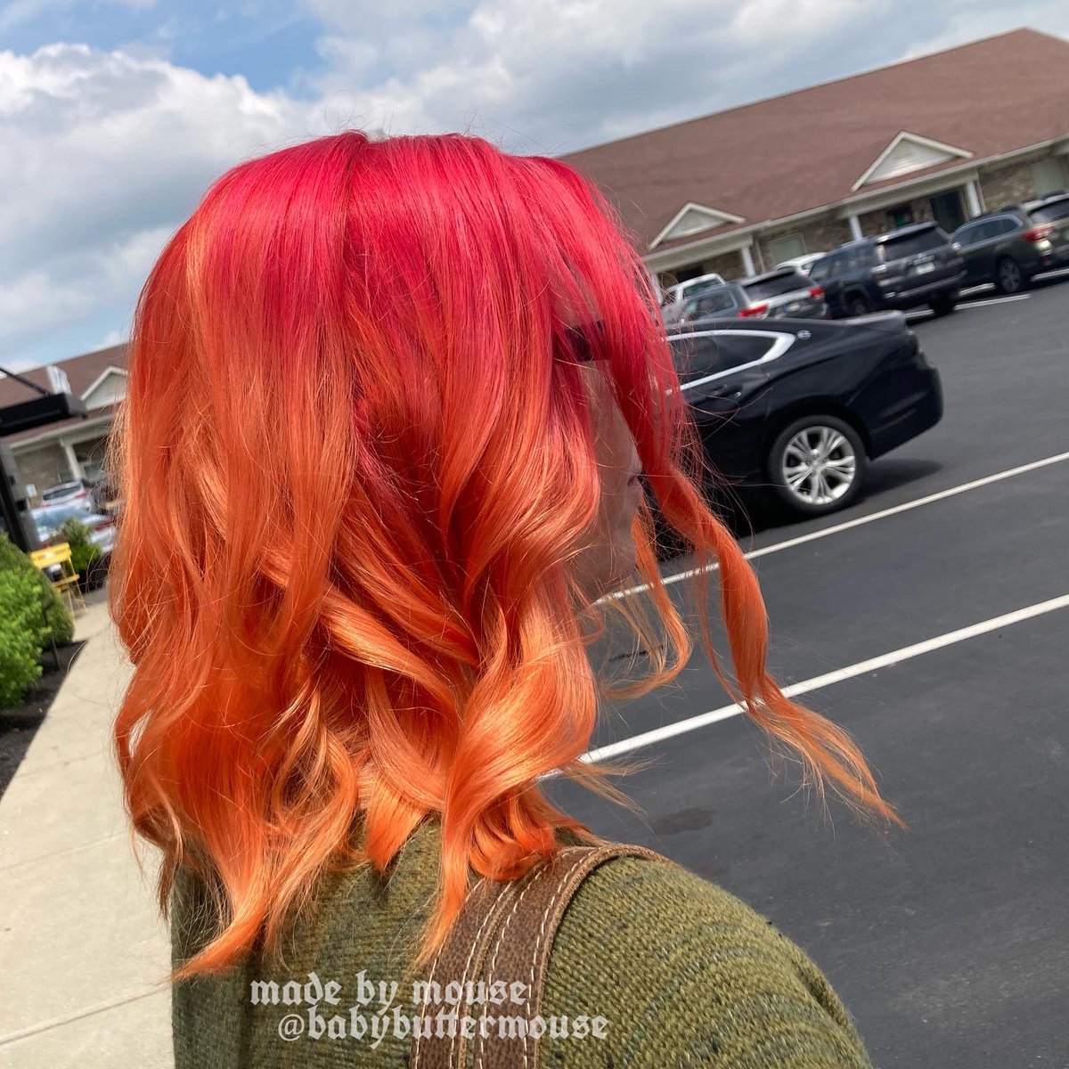 Babybuttermouse's tweet photo. wow! 🤩🤩🤩🤩🔥🌅
super fun Rose Red to Citrus Orange  ombré using @euforaHQ artisan colors! (and a lil root touch up!) 

call in to @AmbersCosmo at 
(765) 284-2205 
and request Mouse!

open Tuesday thru Friday 10:30am-5pm 
and Saturday 8am-1pm https://t.co/LEUwIdAZkW