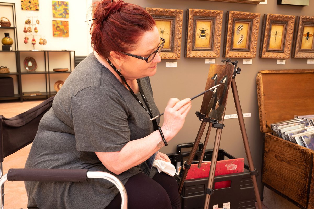StuNewsLaguna's tweet photo. Laguna Art-A-Fair opens with 118 booths of original art, live music and daily classes for adults &amp; kids. Read this story by Marrie Stone at https://t.co/DWcDxjZcry. (Photos: Jeff Rovner) @lagunaartafair https://t.co/6BHrJFexhc