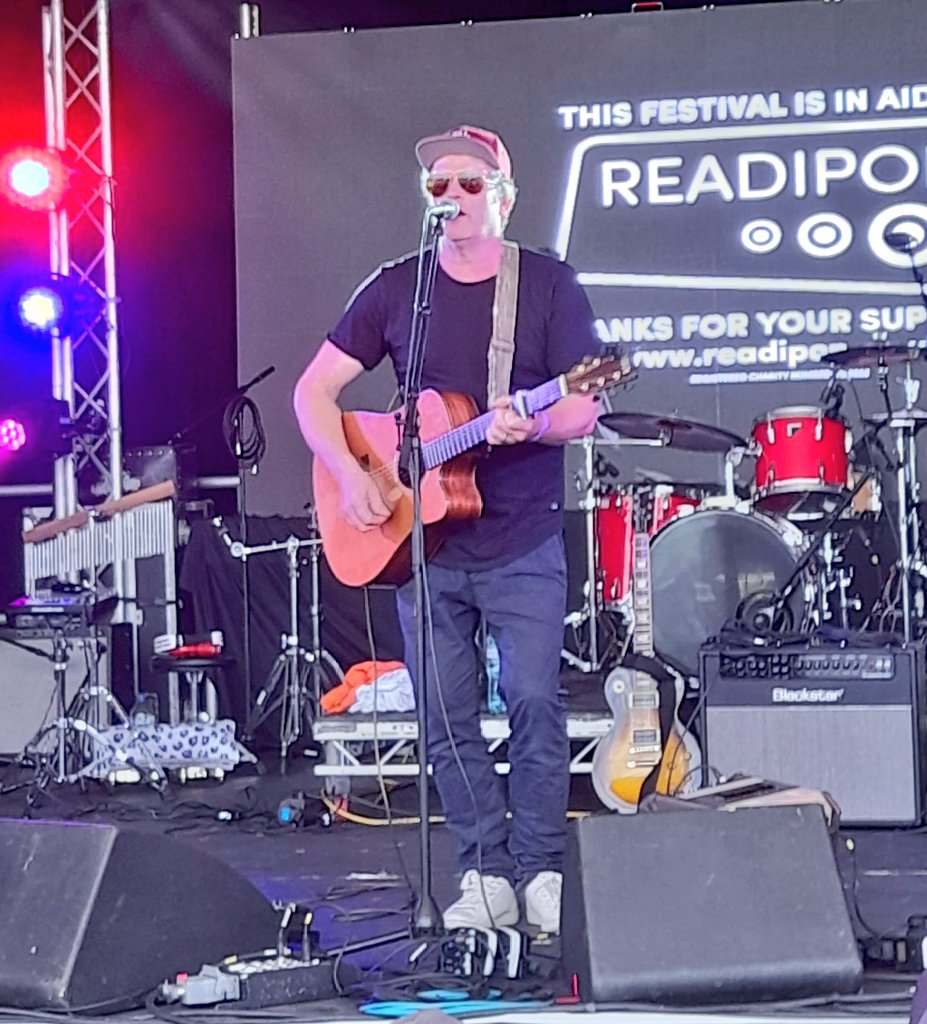 Gazza1312867's tweet photo. @dodgy_nigel was the perfect choice to open the @readipop fest today. On top form as usual. Fantastic. Love the song about our current useless mob in charge. Reckon it should be a single! #festival #readipop #songwriter #indiemusic #livemusic #BorisOut https://t.co/s6NoVG28sv