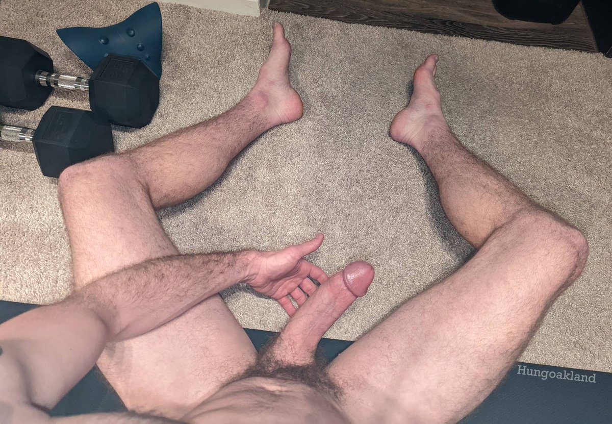 hungoakland's tweet photo. Need a nice long foot massage https://t.co/EolKMsMK6R