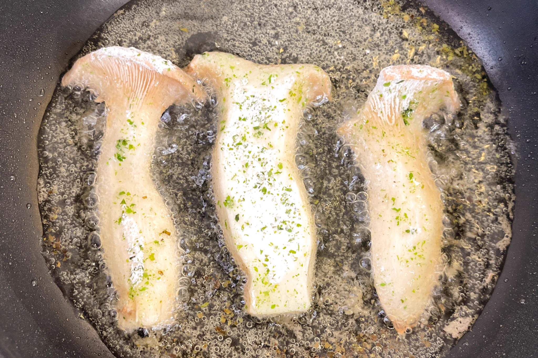 エリンギにもこんな食べ方が！？おつまみにぴったりなのり塩からあげ。