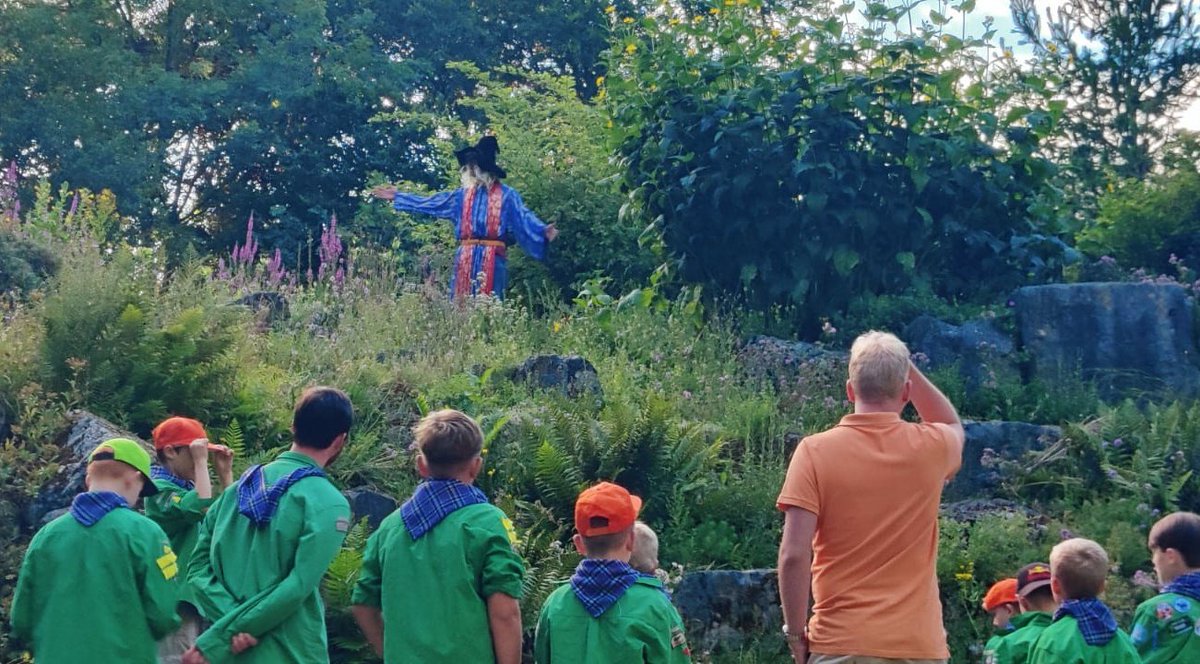 De_Zwervers's tweet photo. Heel Nederland (en zelfs elders in Europa) zal het weten... Onze zomerkampen zijn eindelijk weer begonnen!

#zwervers #veenendaal #scouting https://t.co/Gcl8mCbolW