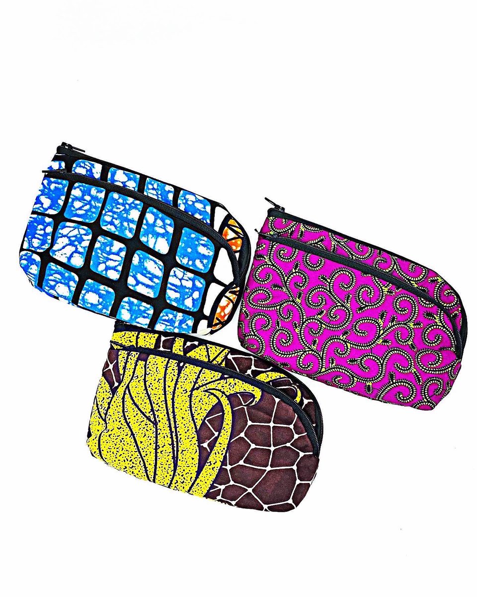 These lovely cosmetic bags have two zip compartments &amp; are perfect for your small essentials! etsy.com/shop/kambiagif… 

 #CelebsForSmallBiz #HandmadeHour #UKCraftersHour #CraftBizParty