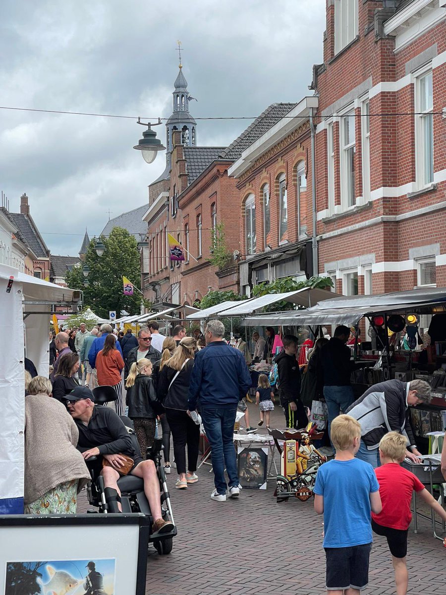 Vandaag de braderie in Groenlo gehad.  Het was een leuke middag en we bedanken Nicole Rouwmaat en haar team voor de prettige samenwerking. Wij kijken uit naar de volgende op 7 augustus.