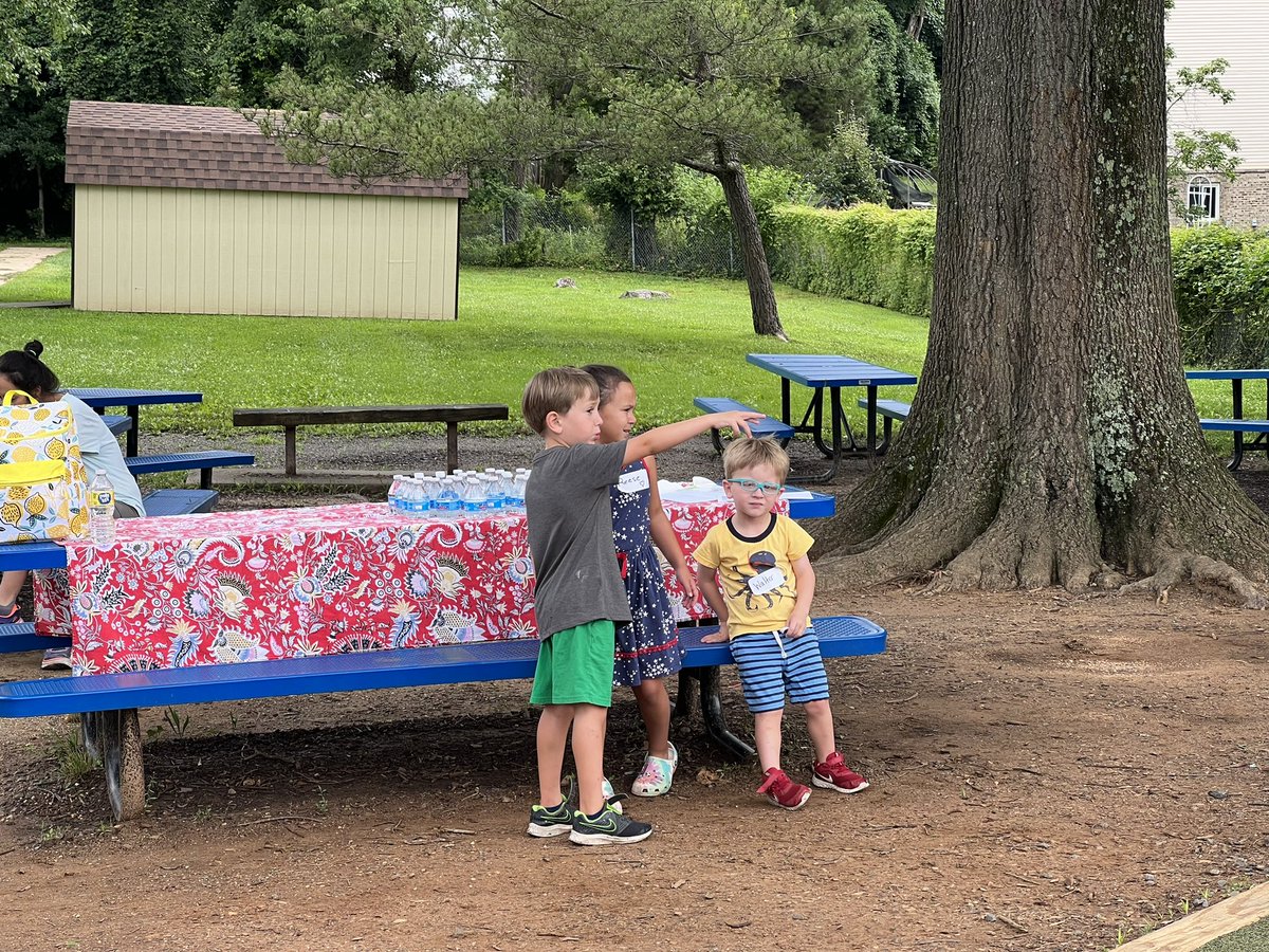 emilyreadteach's tweet photo. 2nd kindergarten play date for the incoming kindergartners at Chesterbrook. If you missed the first 2 play dates, save the date for the last one on Saturday August 13th 10:00-11:00. @CES_FCPS @ChesterbrookPTA https://t.co/3GHyDn5OtW