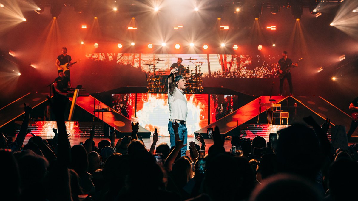 JordanJDziekan's tweet photo. @MorganWallen // 7.8.22 https://t.co/AE7gBxrgdk