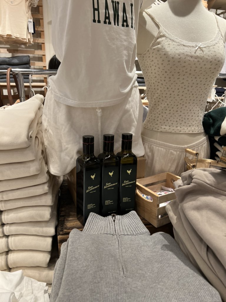 tori on Twitter "why does brandy melville sell olive oil https//t.co