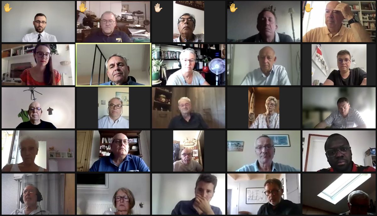 Merci à tous nos adhérents qui se sont réunis ce soir pour échanger avec <a href="/xavierbertrand/">Xavier Bertrand</a> et <a href="/BDeflesselles/">Bernard Deflesselles</a>.

Nos engagements restent inchangés :
- Reconstruire une droite populaire 
- Apporter des solutions concrètes aux problèmes des français
- Se battre sur le terrain des idées