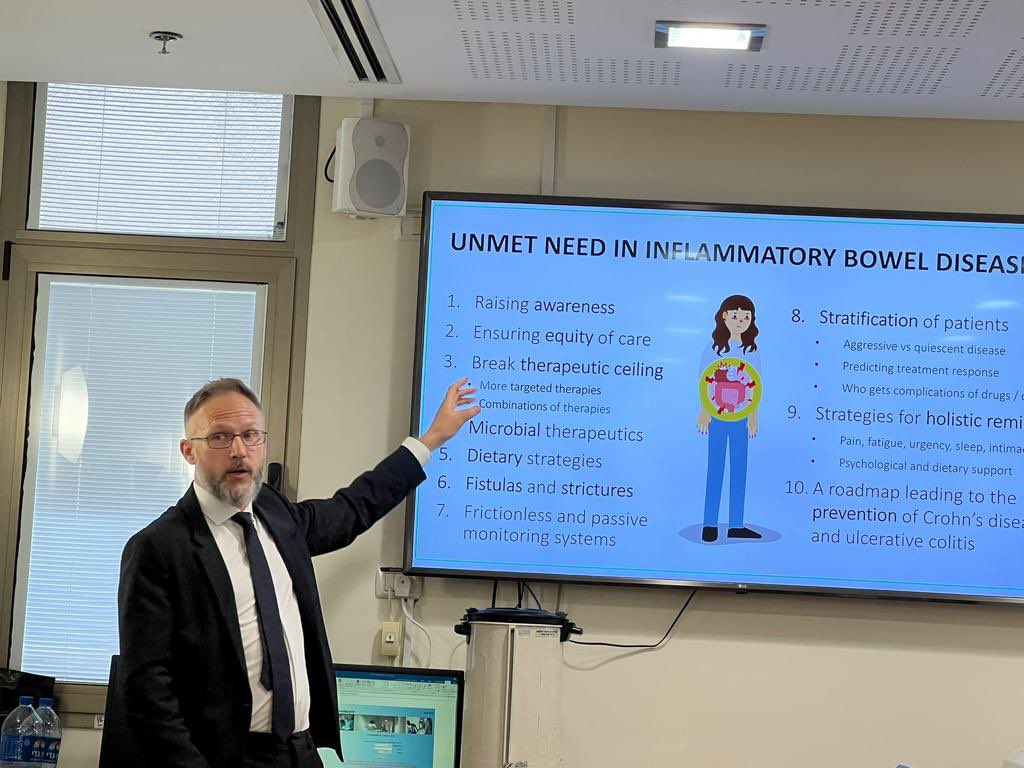 charlie_lees's tweet photo. Lecturing on the unmet need in IBD https://t.co/LyyLxQQGBz
