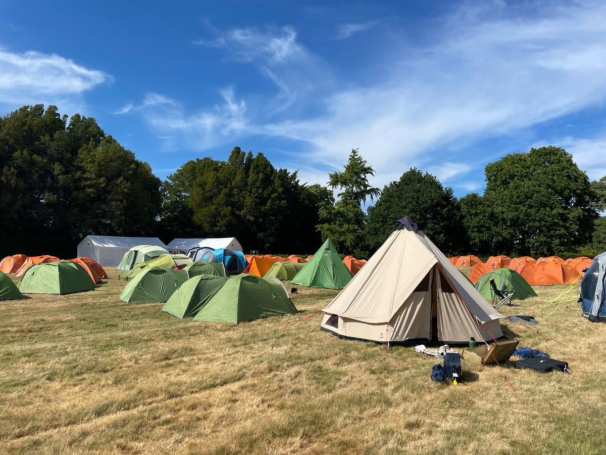 SwindonAcademy1's tweet photo. Year 8 Students - Mr Warren is ready and waiting for you at camp. See you all tomorrow @AshburnhamPlace 🏕 ☀️🌳 #ABCweek  #memories #Awesome https://t.co/r3TV7Melfc