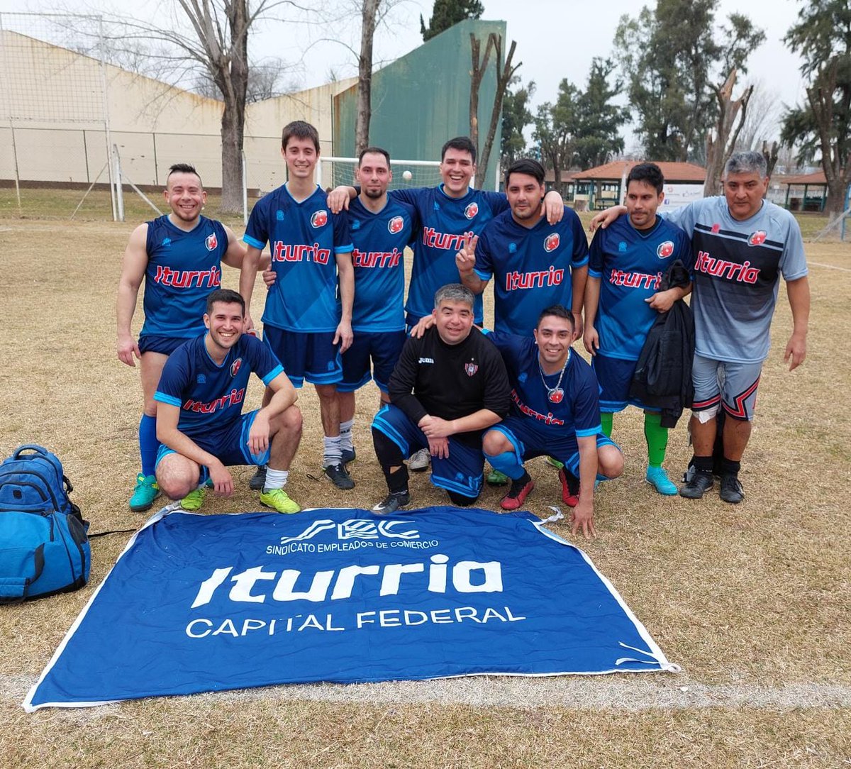 TejeraLeandro's tweet photo. #ITURRIA Siempre 💙
Torneo de Fútbol en Ezeiza.
Gran jornada compartida con los Compañeros.

@OscarTedescoSEC @CarlosPerezSEC @m_migliore @Sergio_OrtizOk @MGonzalezSEC @NatyGonzalezSEC @Rociotweet @EzequielTedesco https://t.co/BWarv7EYwO