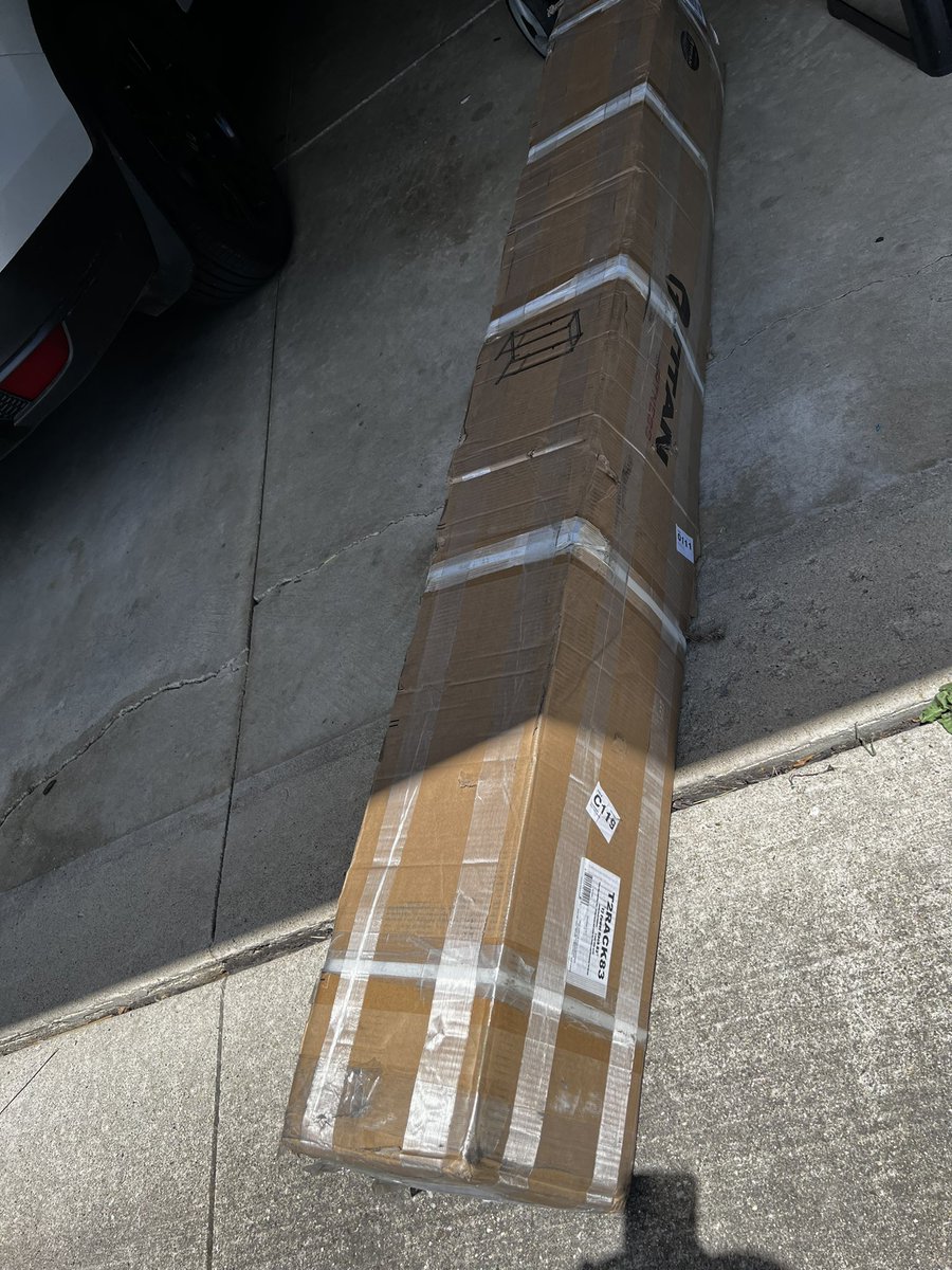 arborbytes's tweet photo. Weekend project done! I’m in the power cage club now🏋️♂️ #wehackhealth #DFIRFit #Titan #PowerCage #weightlifting https://t.co/4gPRdm4PRF
