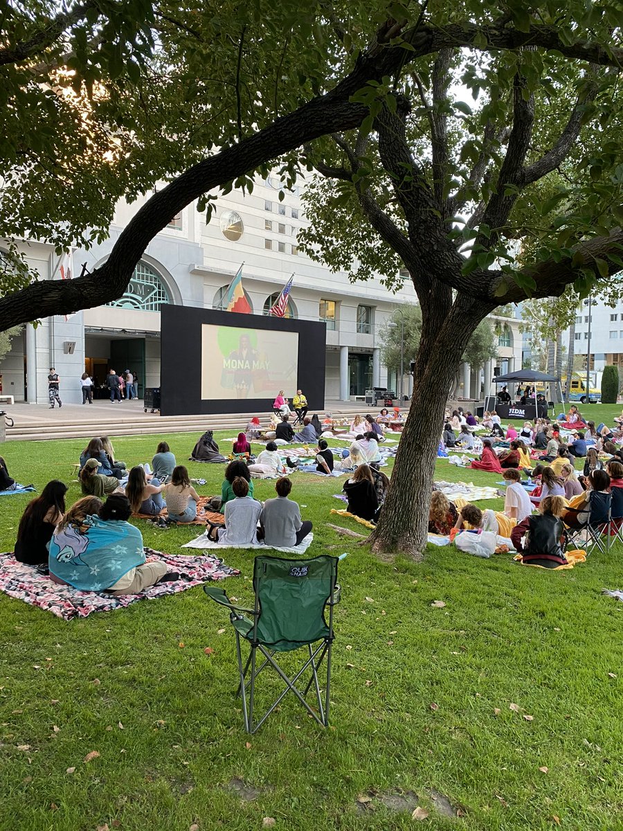 SentryxHQ's tweet image. The FAB @monamaydesign &amp;amp; I in the Park 🤩🤗💖 @FIDM “Clueless” Film Screening Night in the Park Event #GrandHopePark #FIDMTotallyBuggin :