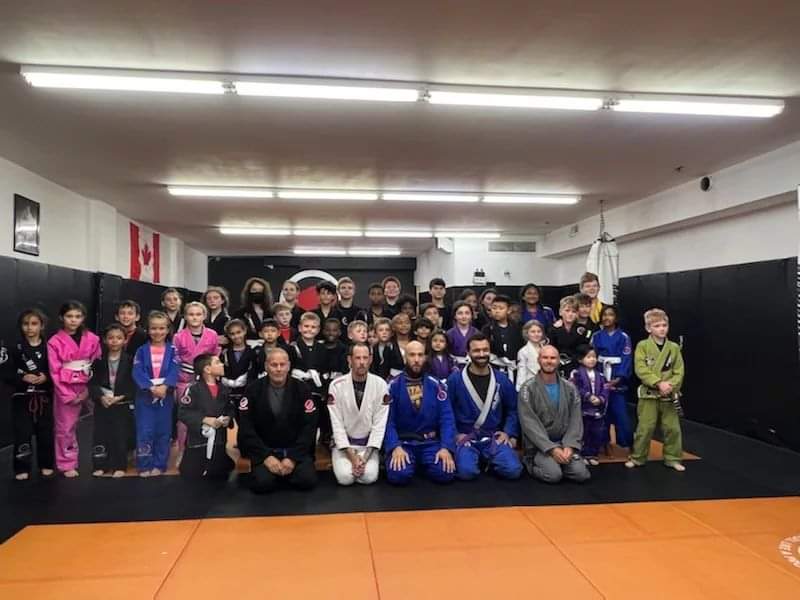 Mamute_Maa's tweet photo. Kids Grading 2022.

#mamutemaa #teammamute #bjj #grappling #kids #gi #pickering #ajax #whitby #brooklin #oshawa #durhamregion https://t.co/KiURuqlM9v