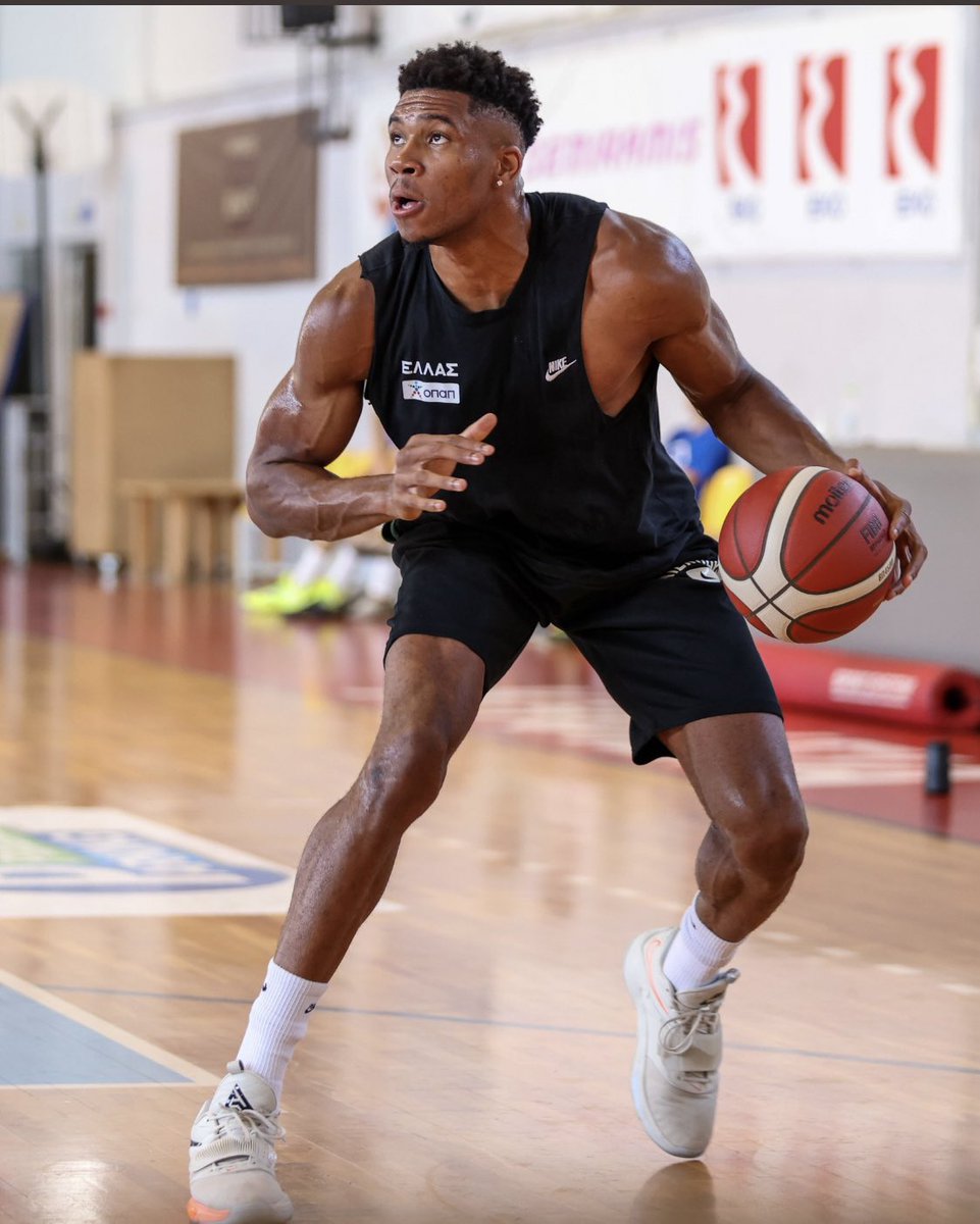 ClutchPoints tweet media
