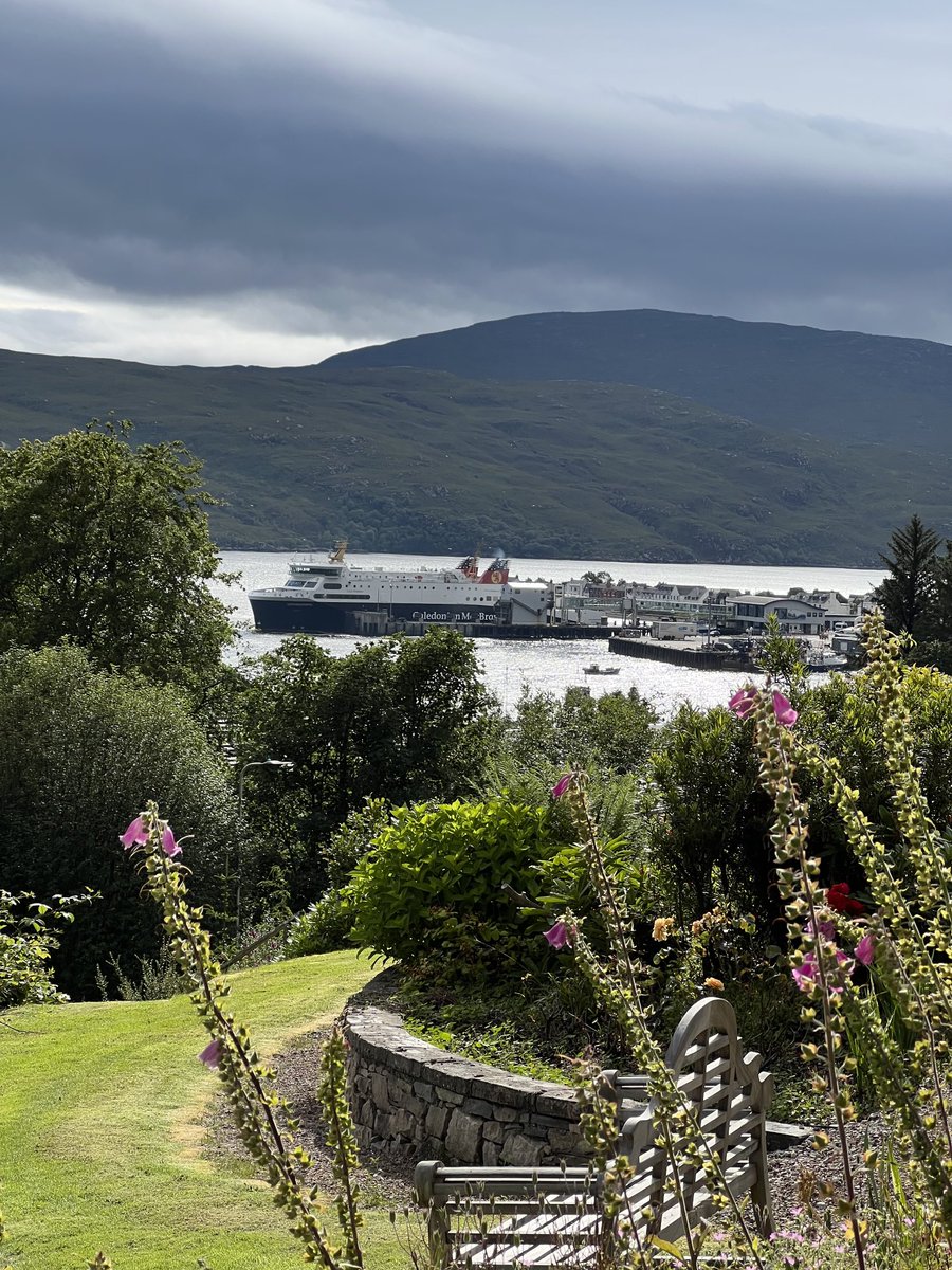 R0SSHarrison's tweet photo. Loch Seaforth at Ullapool Port yesterday ⁦@CalMacFerries⁩ ⁦⁦@CalMac_Updates⁩ https://t.co/L4wZuvy1WL
