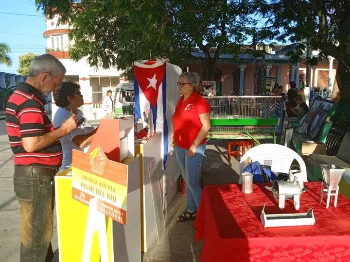 DelCtc's tweet photo. EXPOANIR, en #PinarDelRio, Cuba resiste y crea, en saludo al 26 deJulio
#Cuba
#CubaPorLaPaz https://t.co/atzdUSlkiH