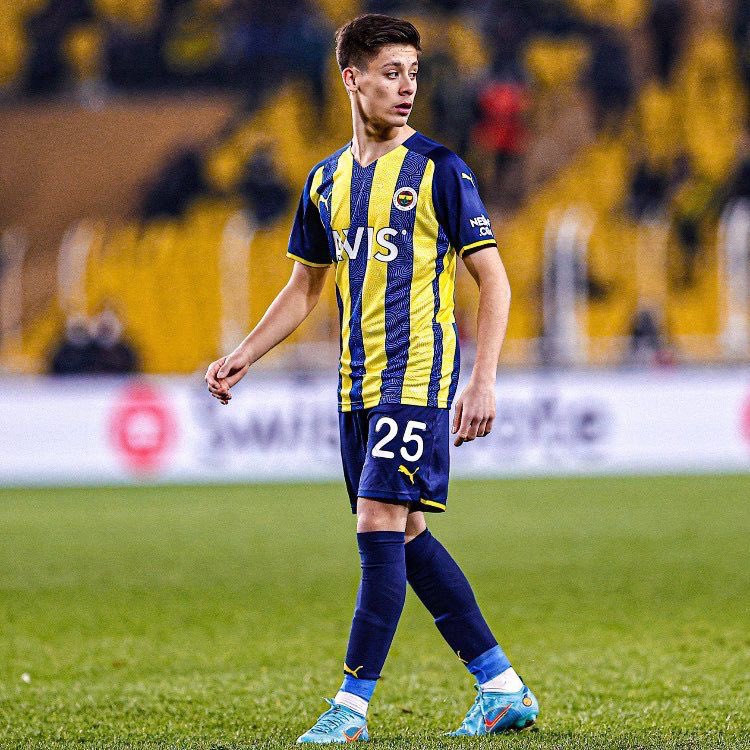 Alex'i izleyemeyen bir nesile özel olarak gönderildi... Arda Güler... 🧿