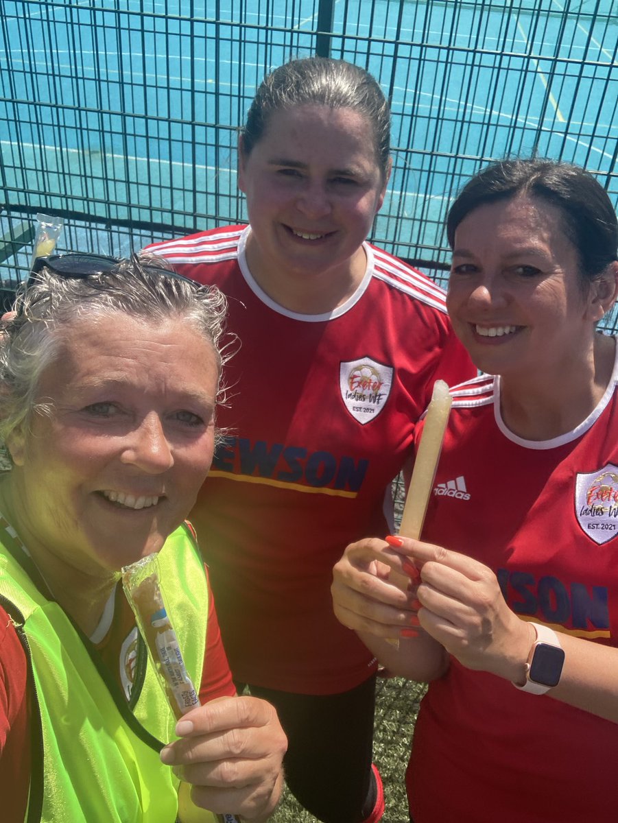ExeterLadiesWF's tweet photo. It was a hot one today!! ⚽️☀️⚽️ another super friendly hosted by @tauntonwfc good fun on the Pitches had by  everyone in amongst the ice lollies and water sprayers! #womenswalkingfootball #friendly #devon #somerset #football #jrcarpets #jewson #exeterchiefsfoundation #exeter https://t.co/41MImcEjX0
