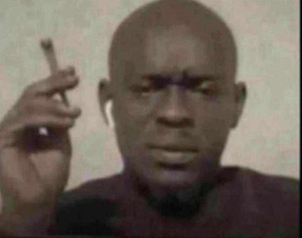 Elifide5's tweet photo. If burial ceremony is a cerebration of life dat means naming ceremony is a celebration of dead 🥴🥴🥴 https://t.co/gvvRxtxOZf