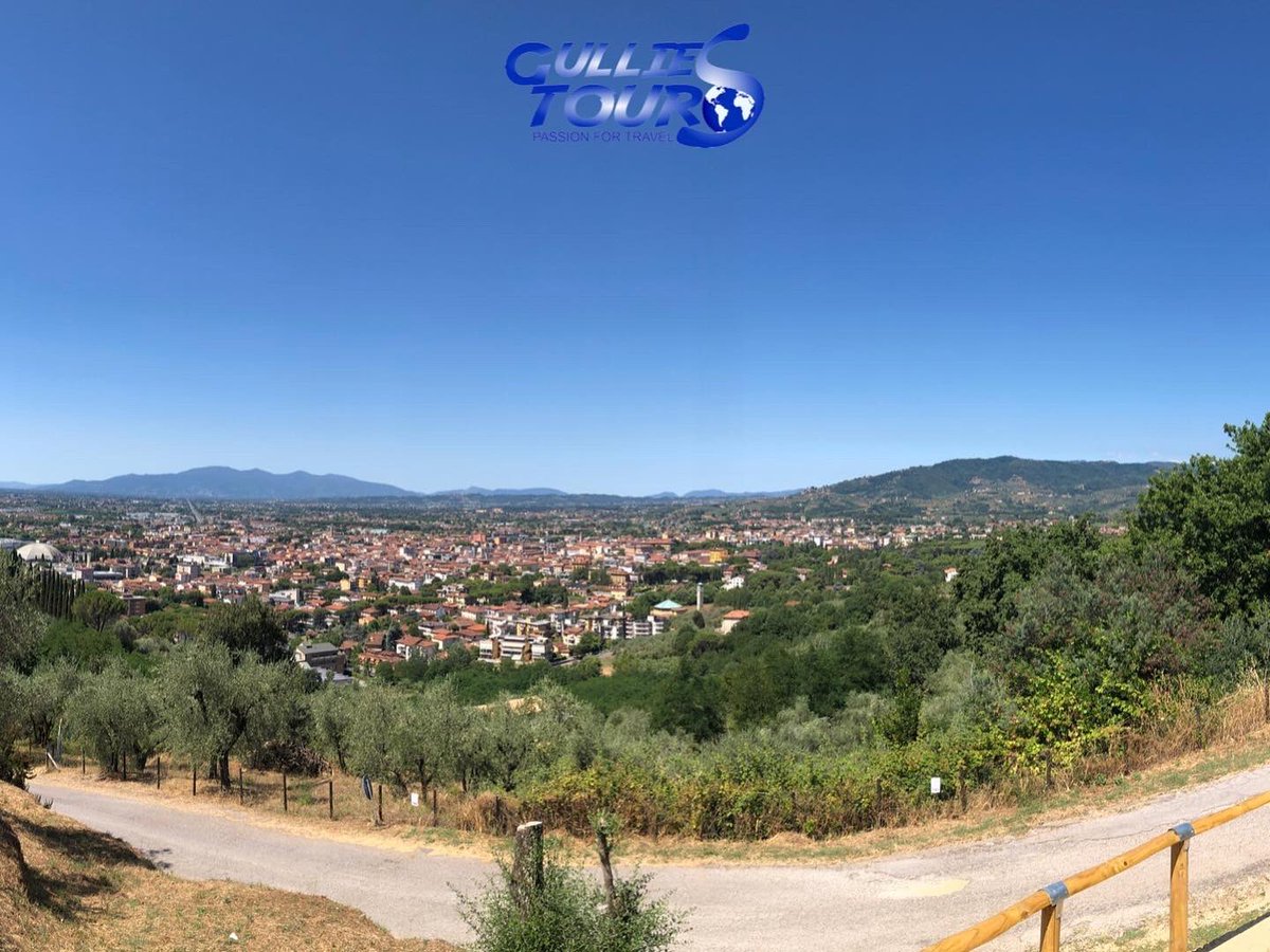 GulliesTours's tweet photo. The "most splendid views ever seen," as Grand Maestro Giuseppe Verdi declared when he came to "pass the waters" in Montecatini Terme: the blue of the sky and the orange of the sunsets.
#bigbenchcommunityproject #bigbenchpietrecavate #bigbench219 #panchinagigantepietrecavate https://t.co/VFBnp6lgJp