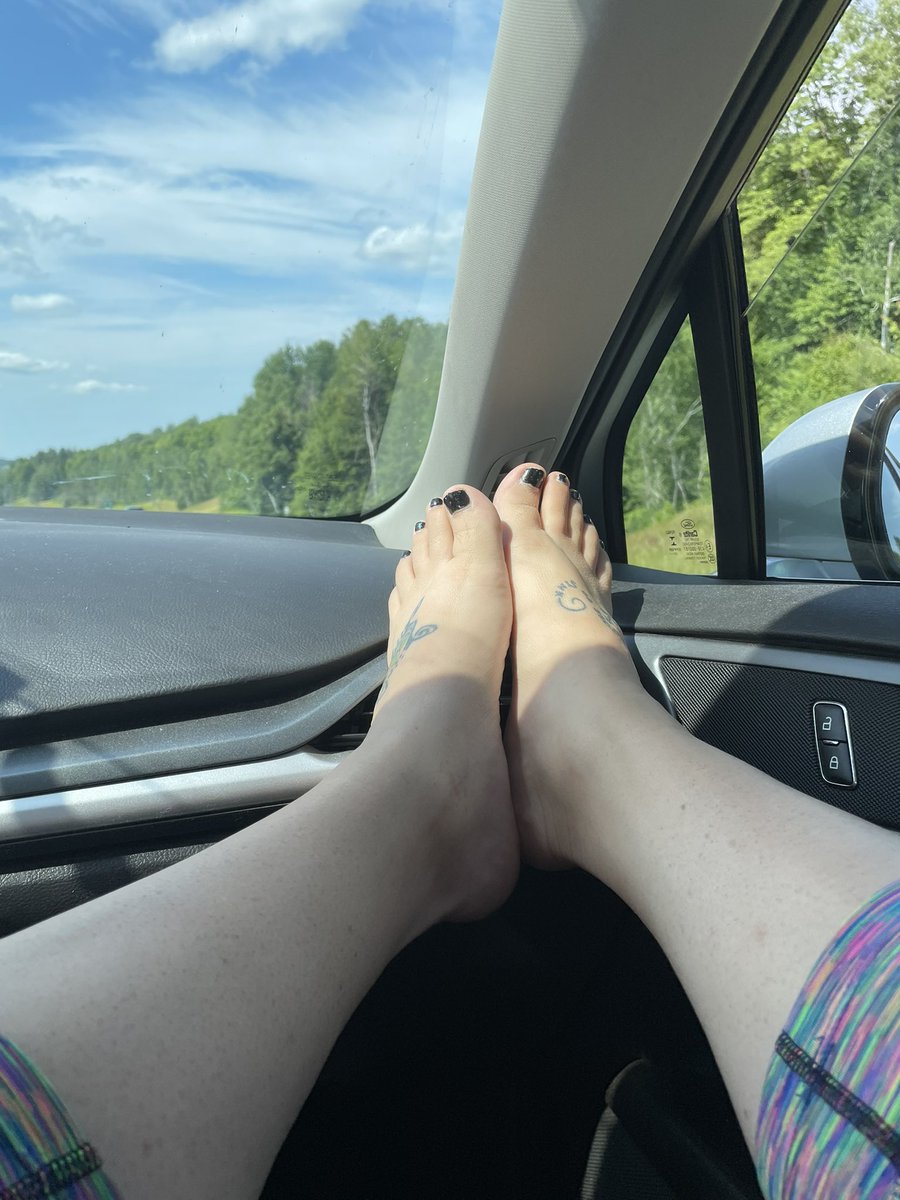 klmarks323's tweet photo. Summer vacation in the mountains #dandkadventures #vermont https://t.co/PogHaFbYgw