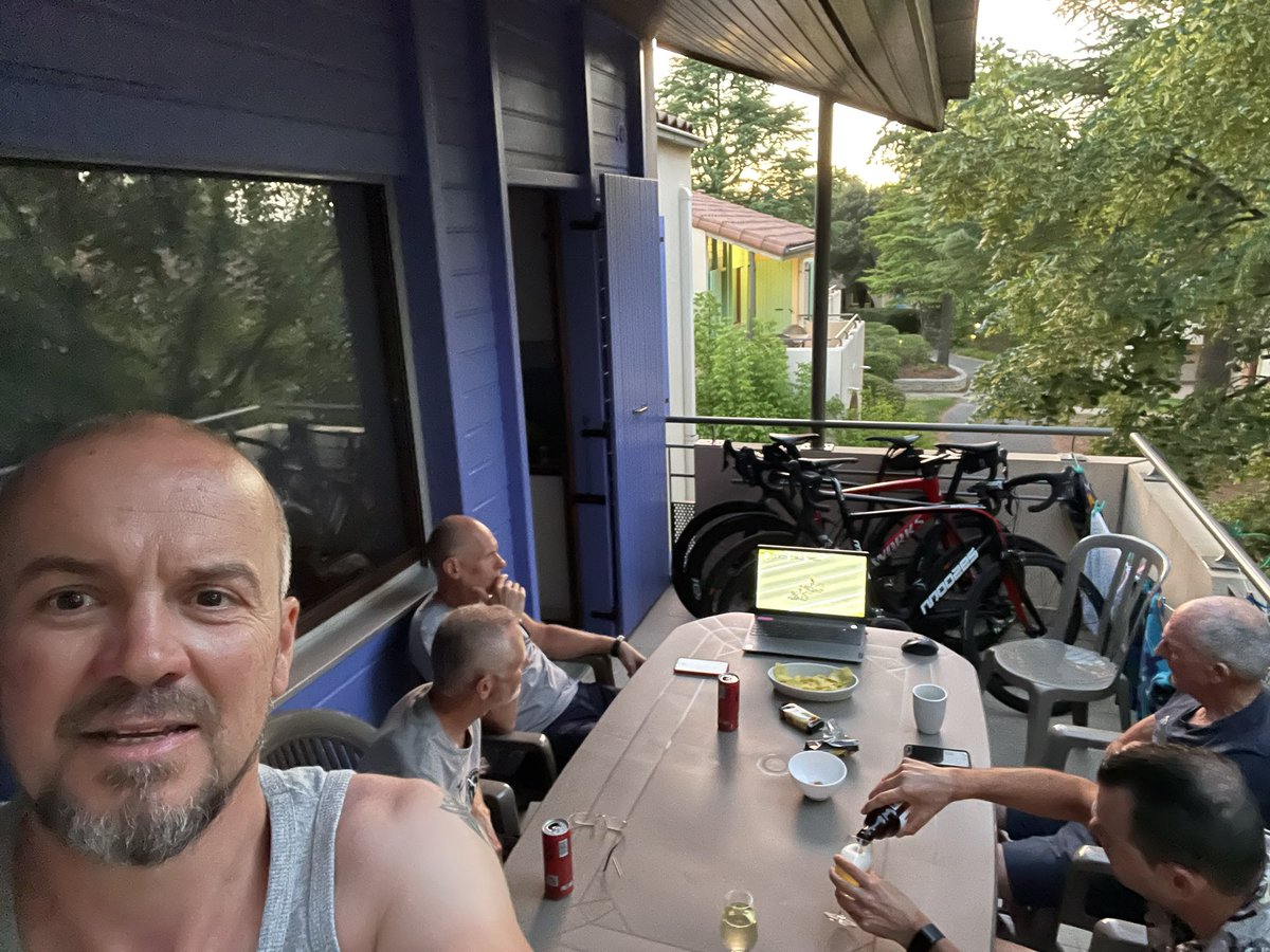 GeMe2's tweet photo. Fietsvakantie GGFCT 2022 @Malaucene #Ventoux#plezier op en naast de fiets#lovemylife https://t.co/uhGhHFV0C4