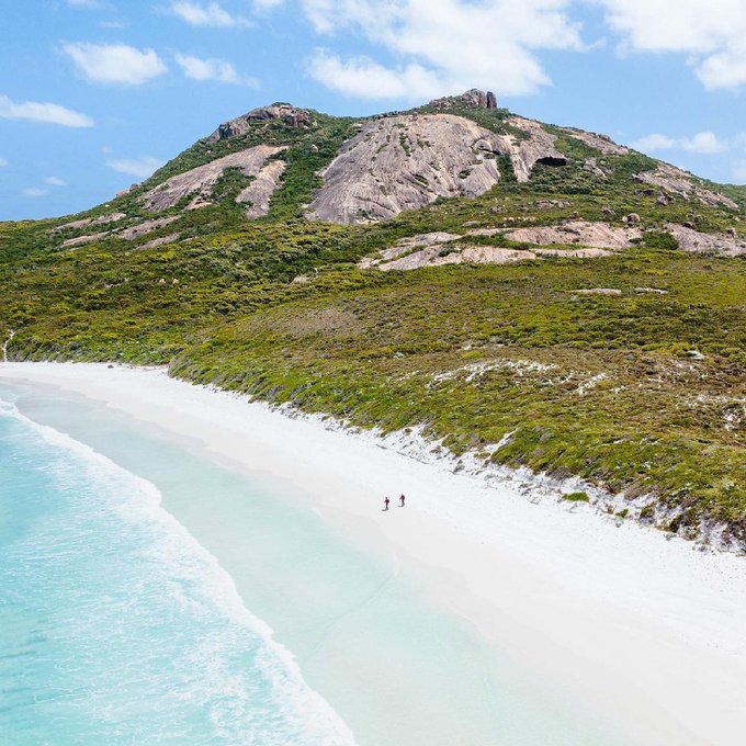 Watch Australia's leaked NSFW photo on TwXstars