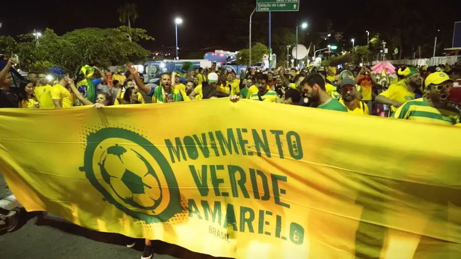 goleada_info's tweet photo. Ainda é julho, mas já tem muito fã em clima de Copa do Mundo e o adm é mais um desses. E o que a torcida vai cantar no estádio esse ano? O Esportudo te mostra.

CONFIRA AS NOVAS MÚSICAS DO MOVIMENTO VERDE AMARELO PARA A COPA-22 👇🇧🇷

✅https://t.co/JNcBvgLePS
📸 Divulgação https://t.co/jn7akaQElX