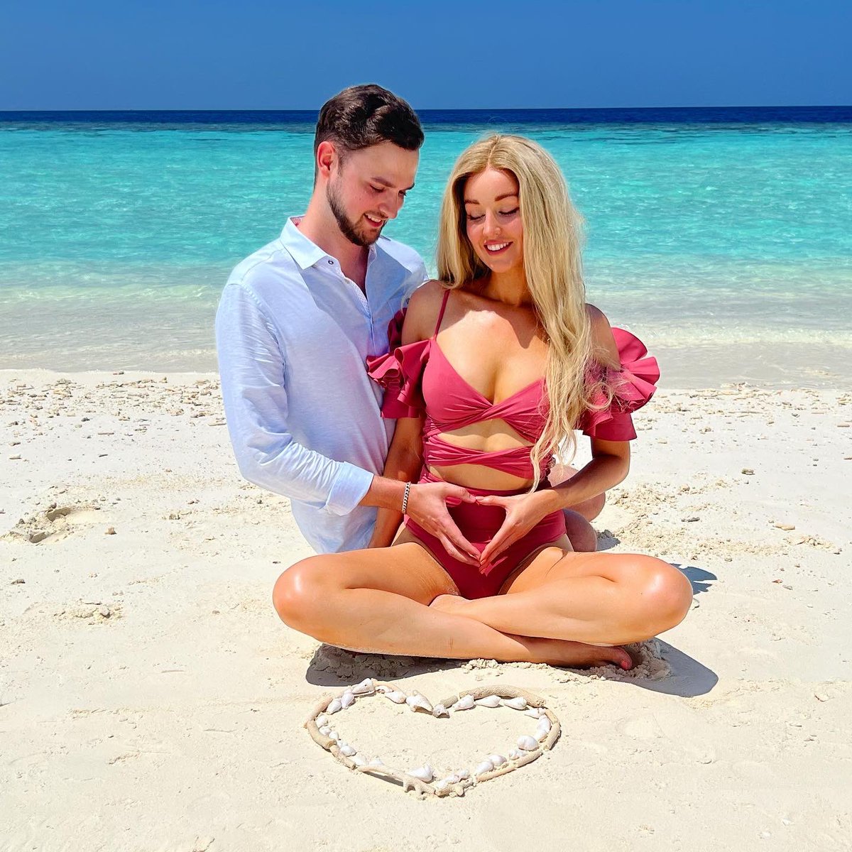 claresiobhan's tweet photo. We’re super excited to announce we’re pregnant! 🥰❤️ 

Our newest lil family member will be joining us in October this year, and we couldn’t be happier  👶🏼🍼 https://t.co/JzuywaBsWu