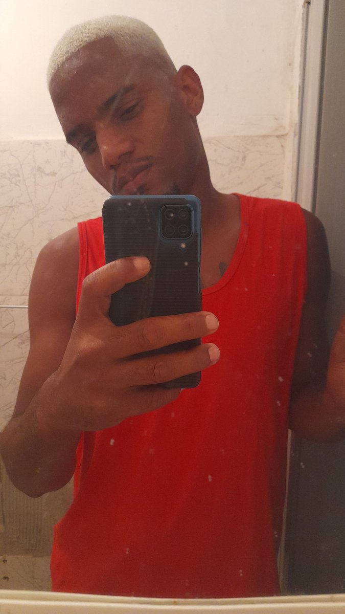 ✌🏾