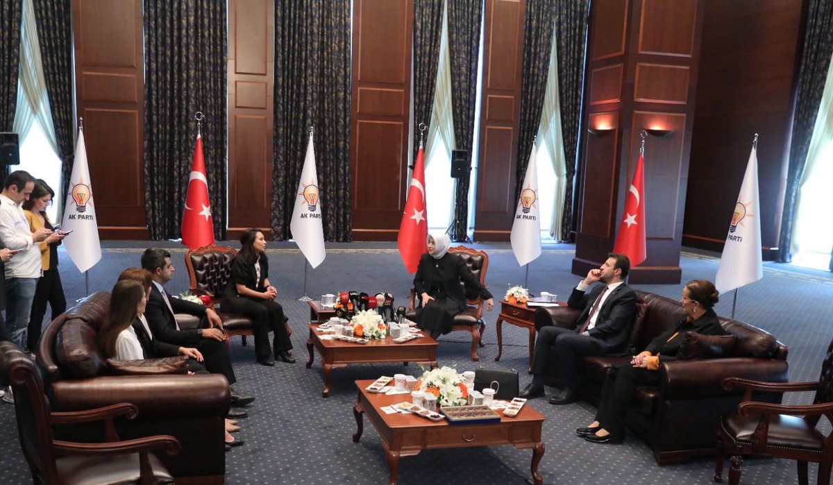 chpgenclik_gm's tweet photo. Genel Başkan Yardımcılarımız Dilara Dalbudak ve Uygar Elitoğ bulundukları heyetlerle birlikte siyasi partiler arası bayramlaşmalara katıldı. https://t.co/42M1sYkRGZ