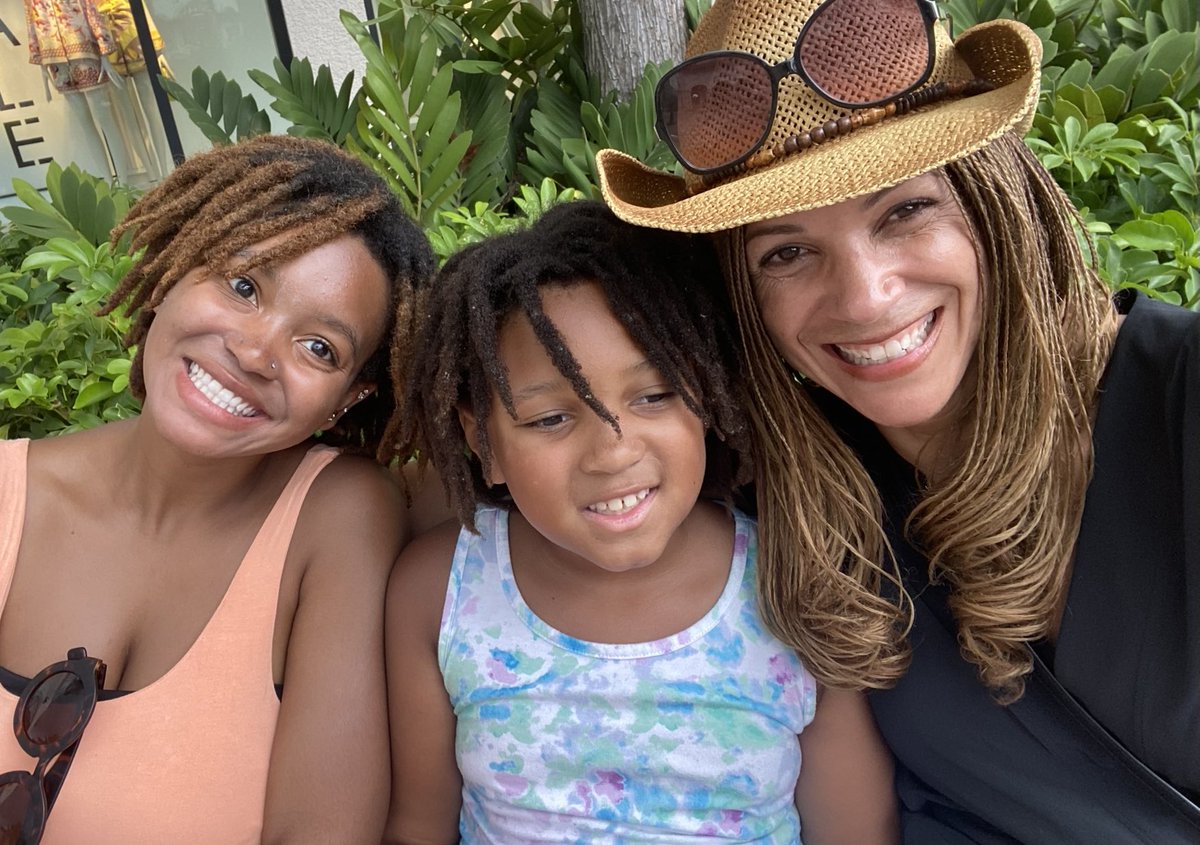 MHarrisPerry tweet picture