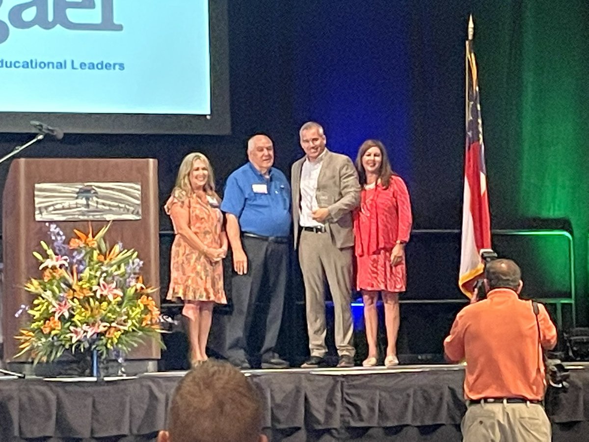GASSP's tweet photo. GASSP Executive Director, Dr. Alan Long, announcing Dr. Philip Brown as the Jim Puckett Outstanding Educator Award. Dr. Brown served on the GASSP Board of Directors for 10 years as Principal of North Oconee High School. Dr. Brown is the Superintendent of Jackson County Schools. https://t.co/DBFvbvFGqo