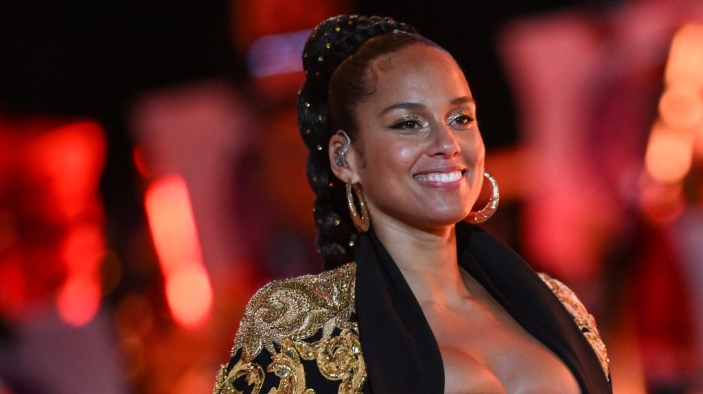 .@AliciaKeys Earns New RIAA Certification For “City Of Gods” trib.al/x9NKEDP