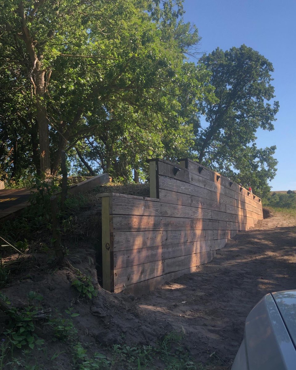 Mmclaughlin84's tweet photo. Retaining walls and 82 Chevys at the McLaughlin Ranch.
#BoydCounty https://t.co/QiLl4GIHSn