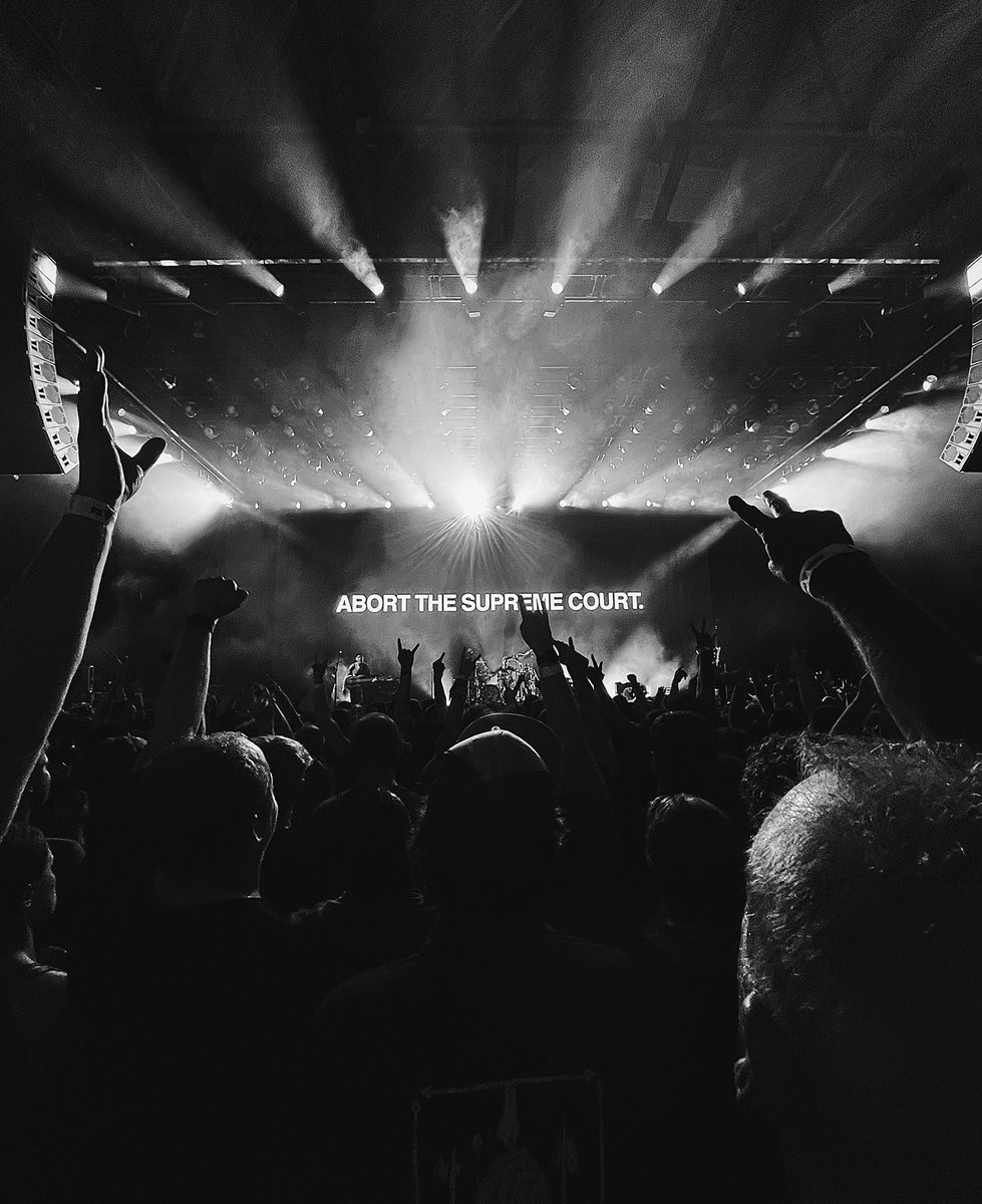 carlyjprend's tweet photo. saw rage against the machine last night for their first concert in 11 years; such an amazing show and message they put out https://t.co/Jjq2I6Uwsa