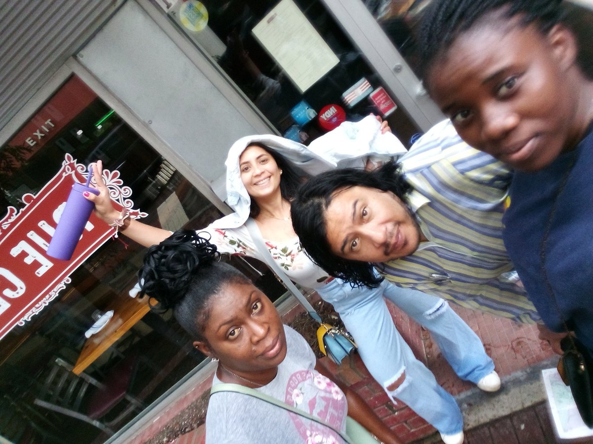 Nzinga_21's tweet photo. Group #1
#PLOrientation2022
#unitingOurWorld
@ParticipateLrng 
#foodlovers
#feedingthebody! https://t.co/Rwi2cjFsc6