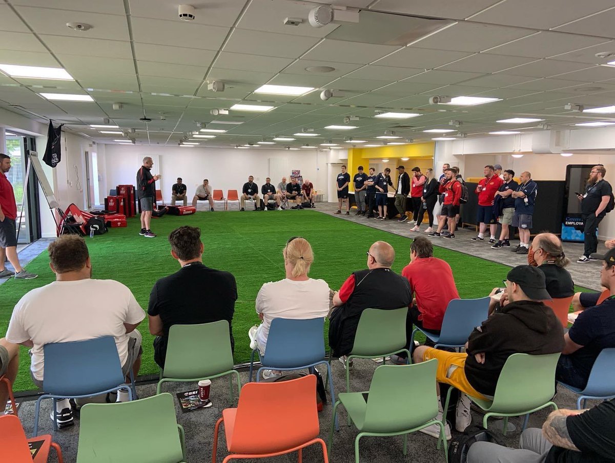 Amazing weekend at the <a href="/BAFCAOfficial/">BAFCA Official</a> convention with some amazing coaching clinics <a href="/KeeleCrusaders_/">Keele Crusaders</a> <a href="/The_Coach_A/">Cody Alexander</a> <a href="/WRCoachVannucci/">Mike Vannucci</a> <a href="/RichieGrayGSI/">Richie Gray</a>